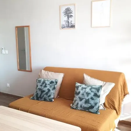 Studio With Balcony Facing The Port Apartment Mauguio